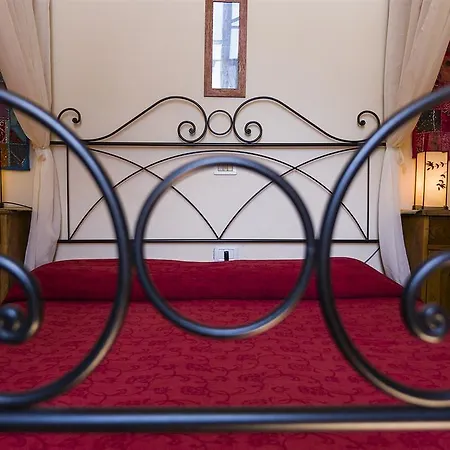 La Casa Sul Hotel 2*